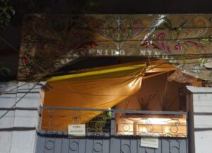 Figura 10. Entrada principal a la casa de la familia Ruiz en el Barrio de San Antonio, en la calle de Gladiola. Fotografía de Diana elena Barcelata Eguiarte (2022).