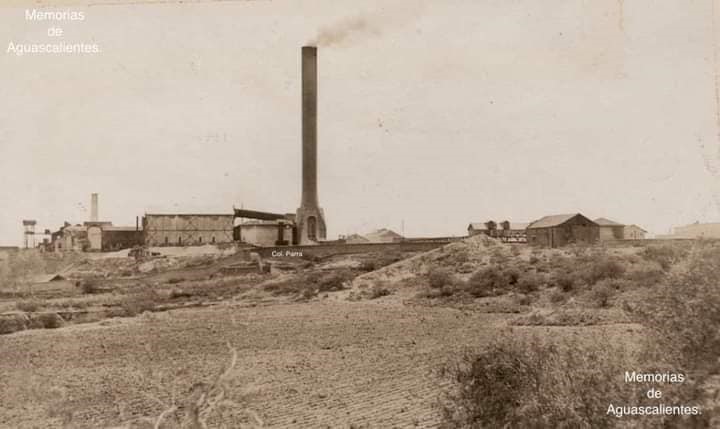 Figura 10. Una vista del complejo de la Gran Fundición Central Mexicana. https://www.facebook.com/MemoriasDeAguascalientes